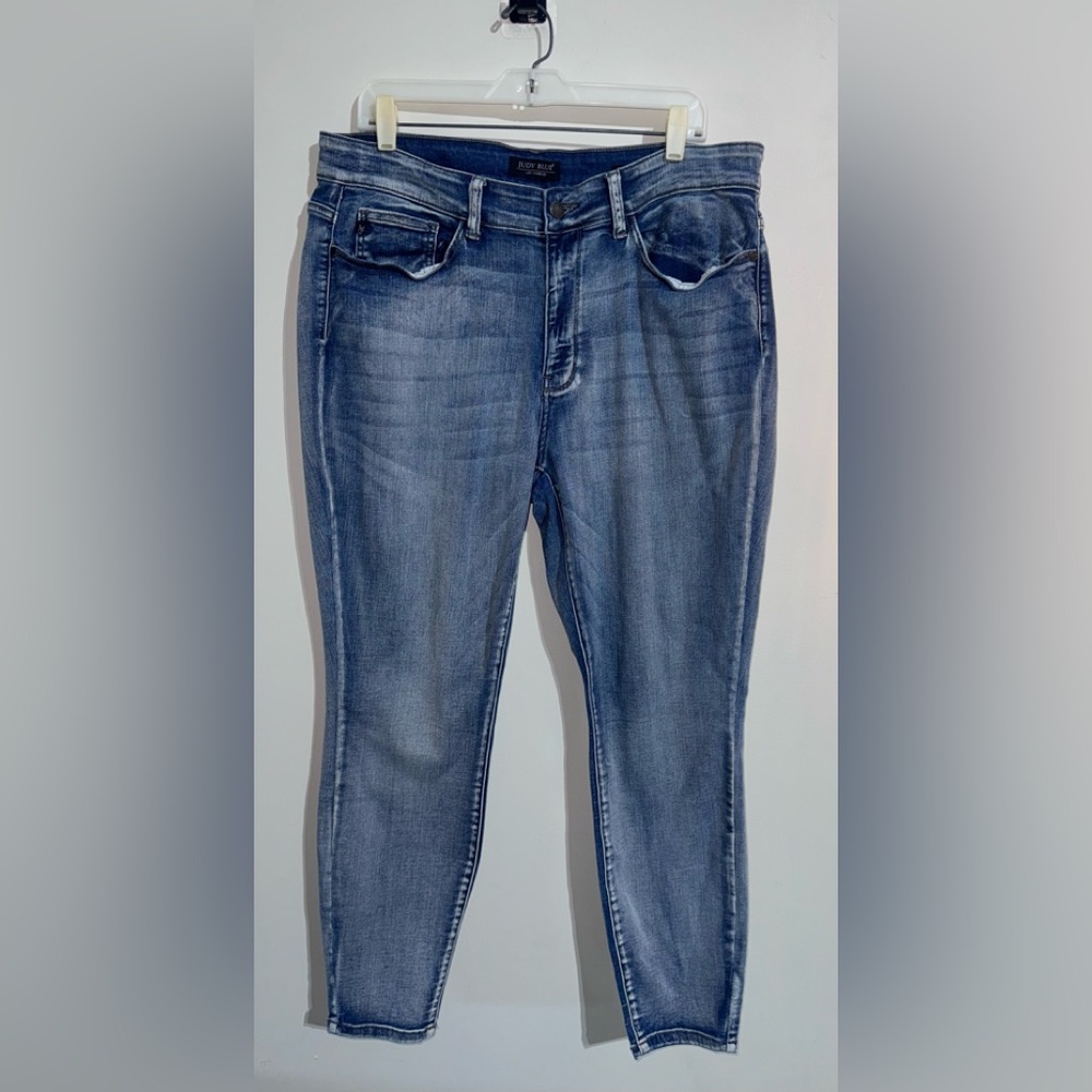Judy Blue Skinny Fit 18W